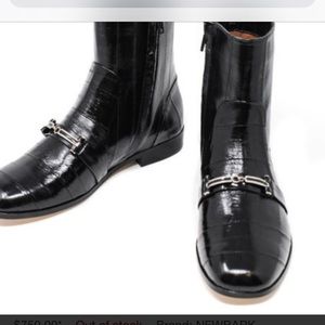 Newbark..Black Booties🌺